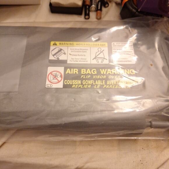 Sun Visor Gray Left Driver For 2005-2015 Toyota Tacoma - Picture 4 of 5